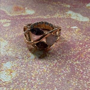 Elegant Gold and Purple Women's Ring